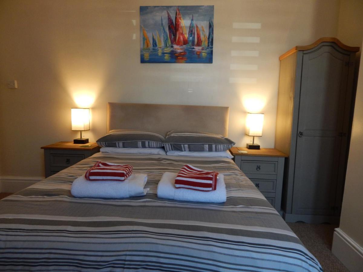The Garfield Guest House อีสต์บอร์น ภายนอก รูปภาพ